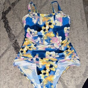 Calvin Klein Floral One-Piece Swimsuit 8
